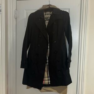 Burberry Sandringham Mid Length Trench Coat